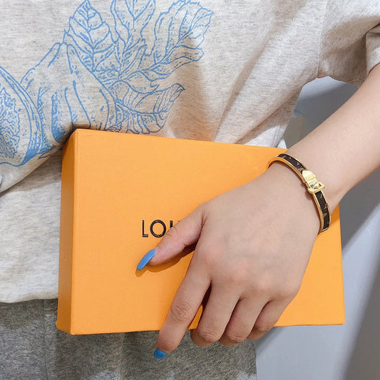S022 Read leather belt buckle bracelet Jewelry