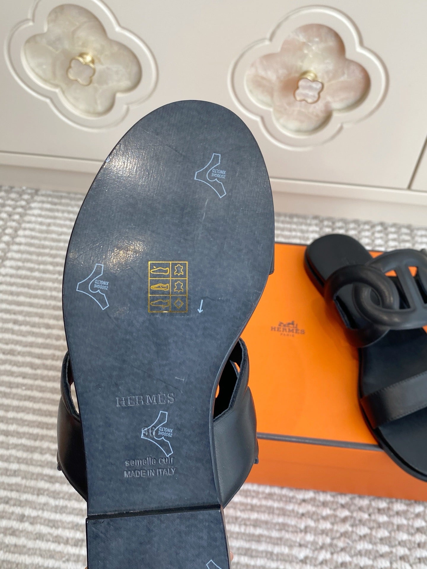 HM Lagune Sandal Black Leather 776546