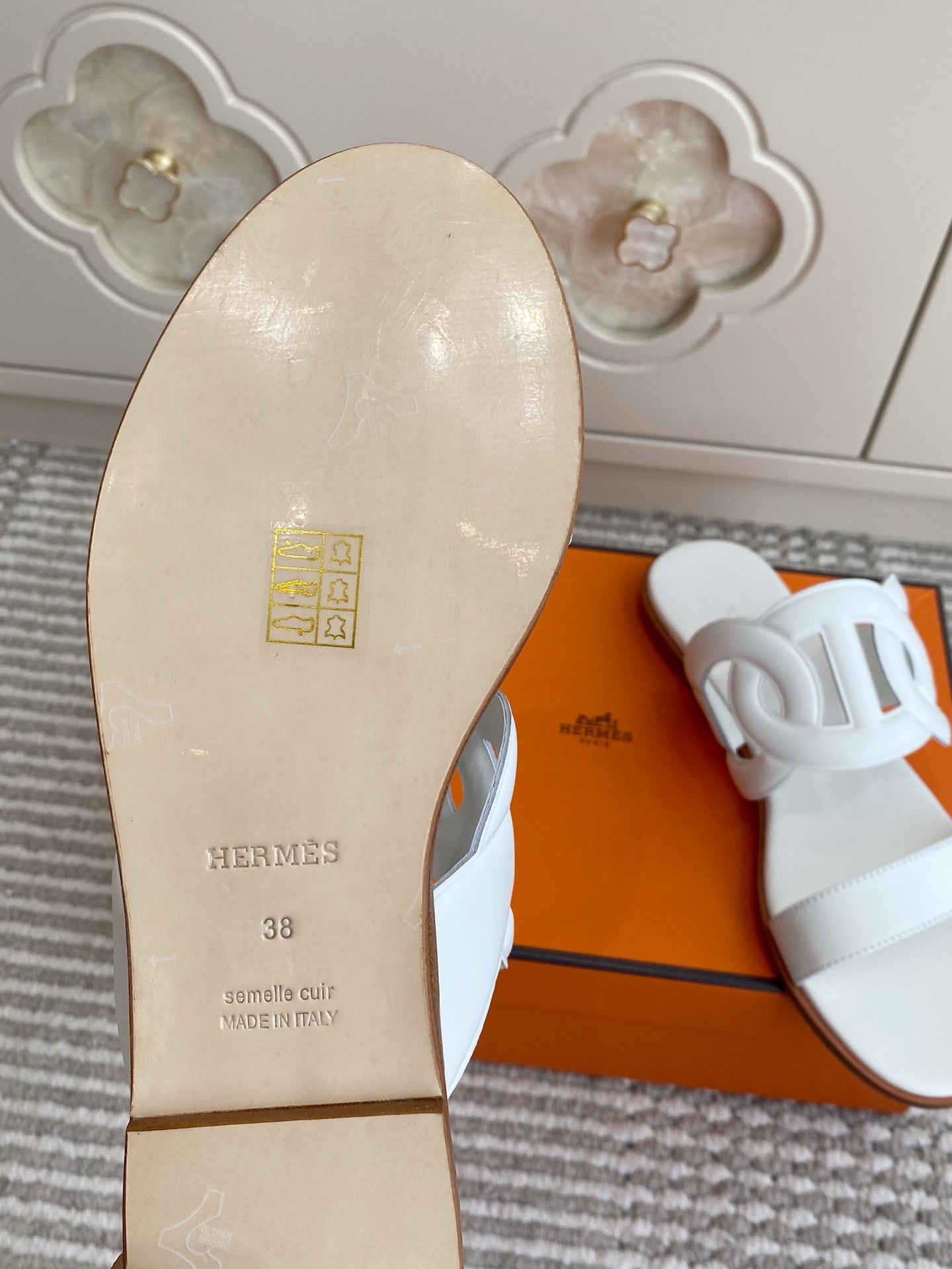 HM Lagune Sandal White Leather 776548