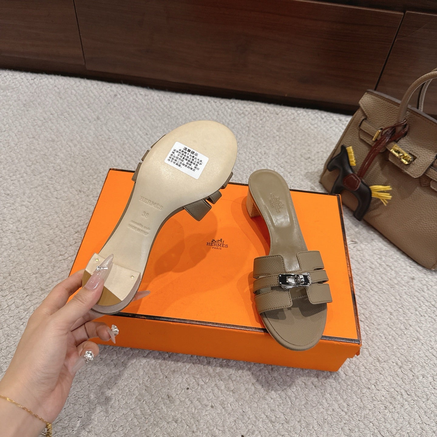 HM Kelly Buckle Sandals 5cm Taupe Leather 804996