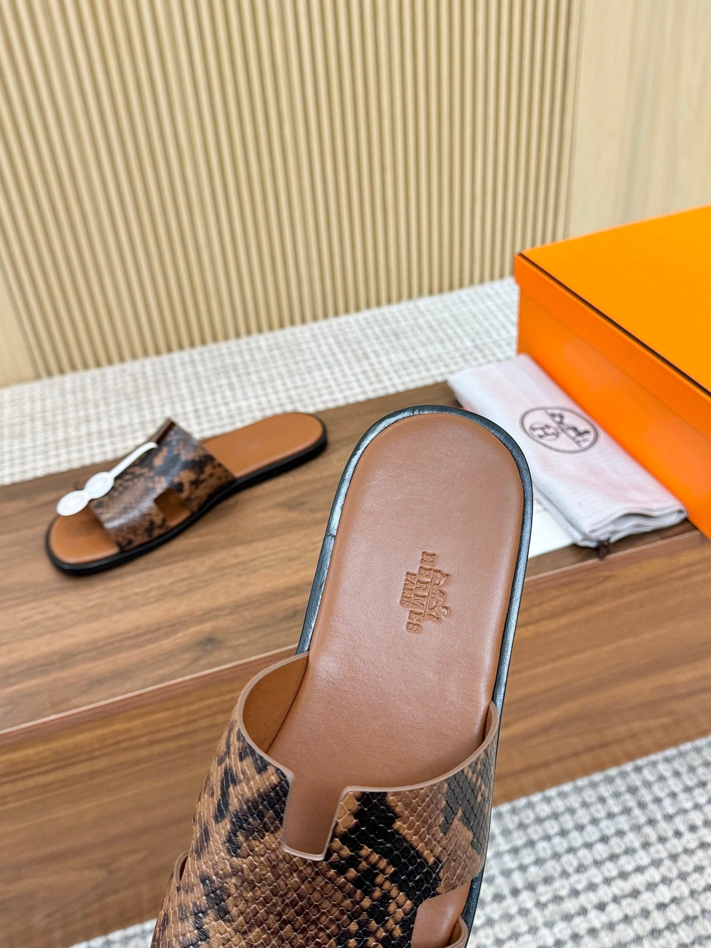 HM Izmir Sandals Brown Snakeskin 799287