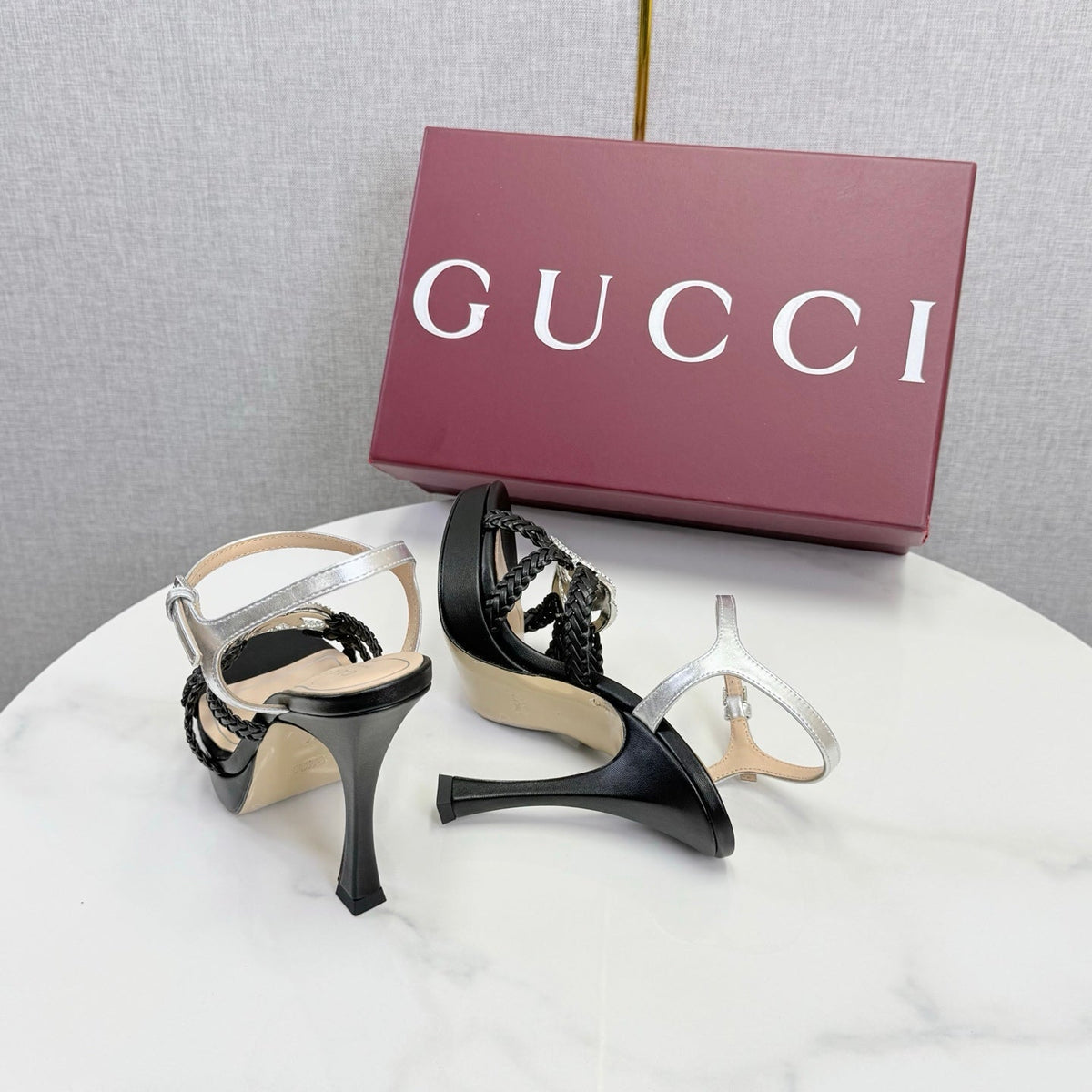 GG 26s Sandals 10.5cm With Crystal Interlocking G Black Leather 639953