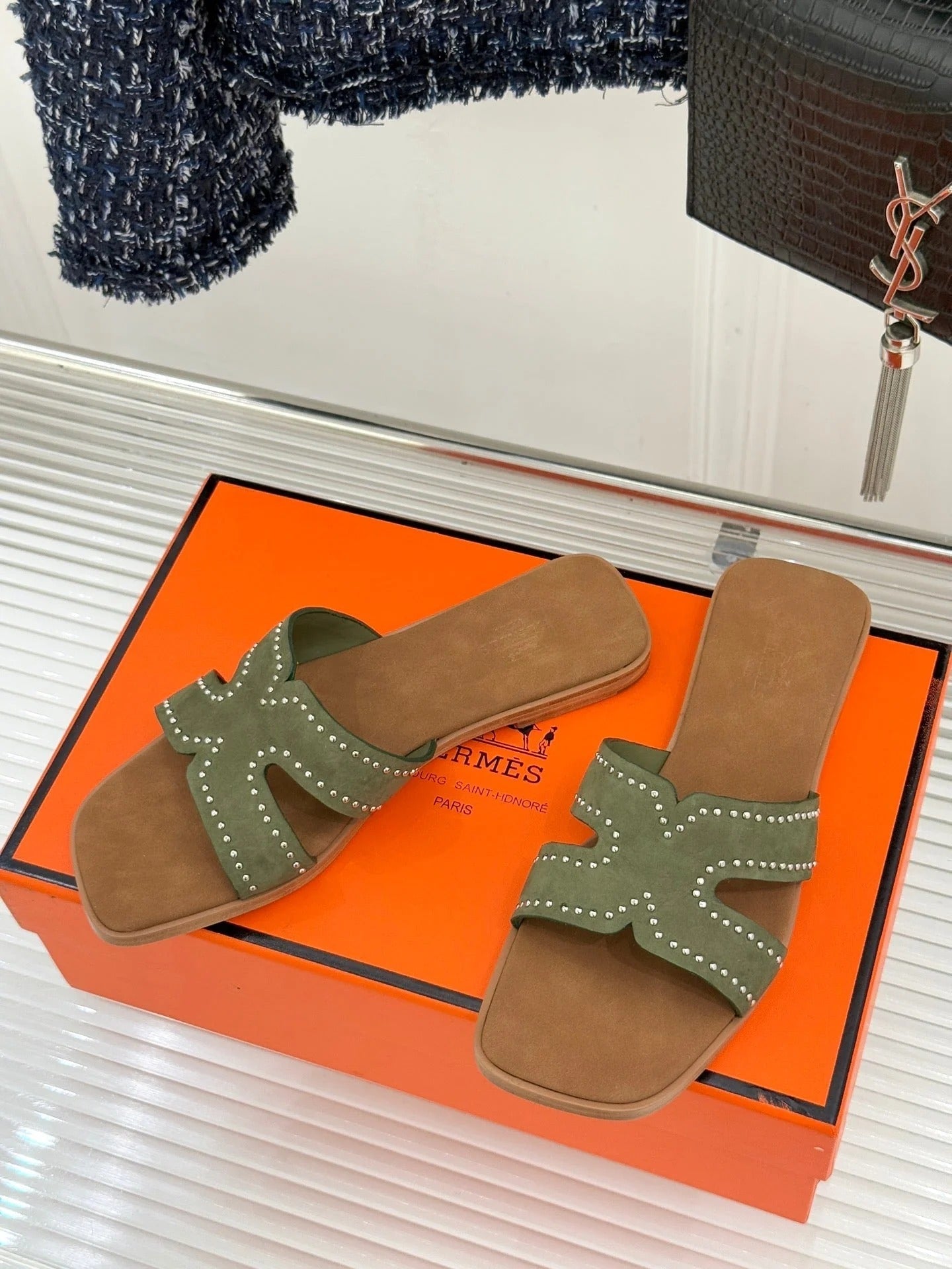 HM 26ss Flat Slippers Brown Green Suede 642829