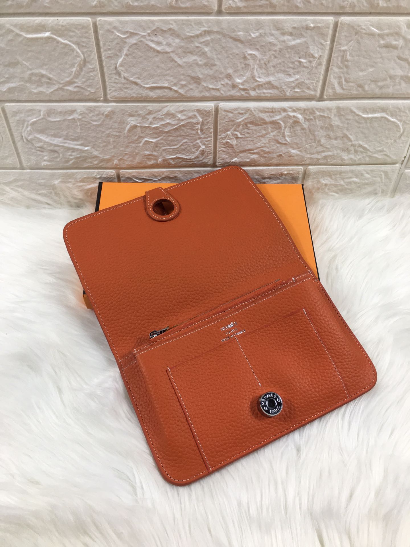 HM Dogon Wallet 20 Orange Grained Calfskin