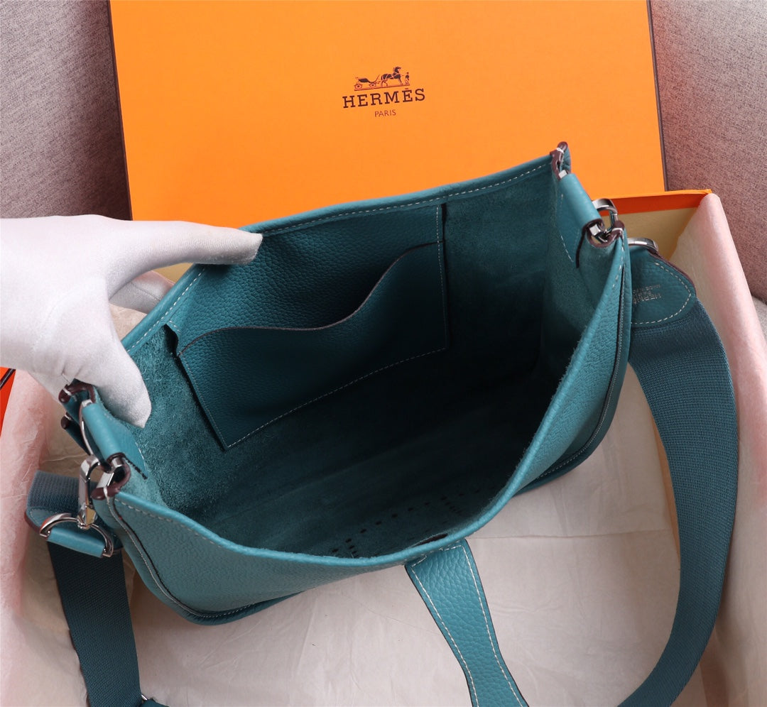 HM EVELYNE BAG 28 TEAL BLUE TOGO