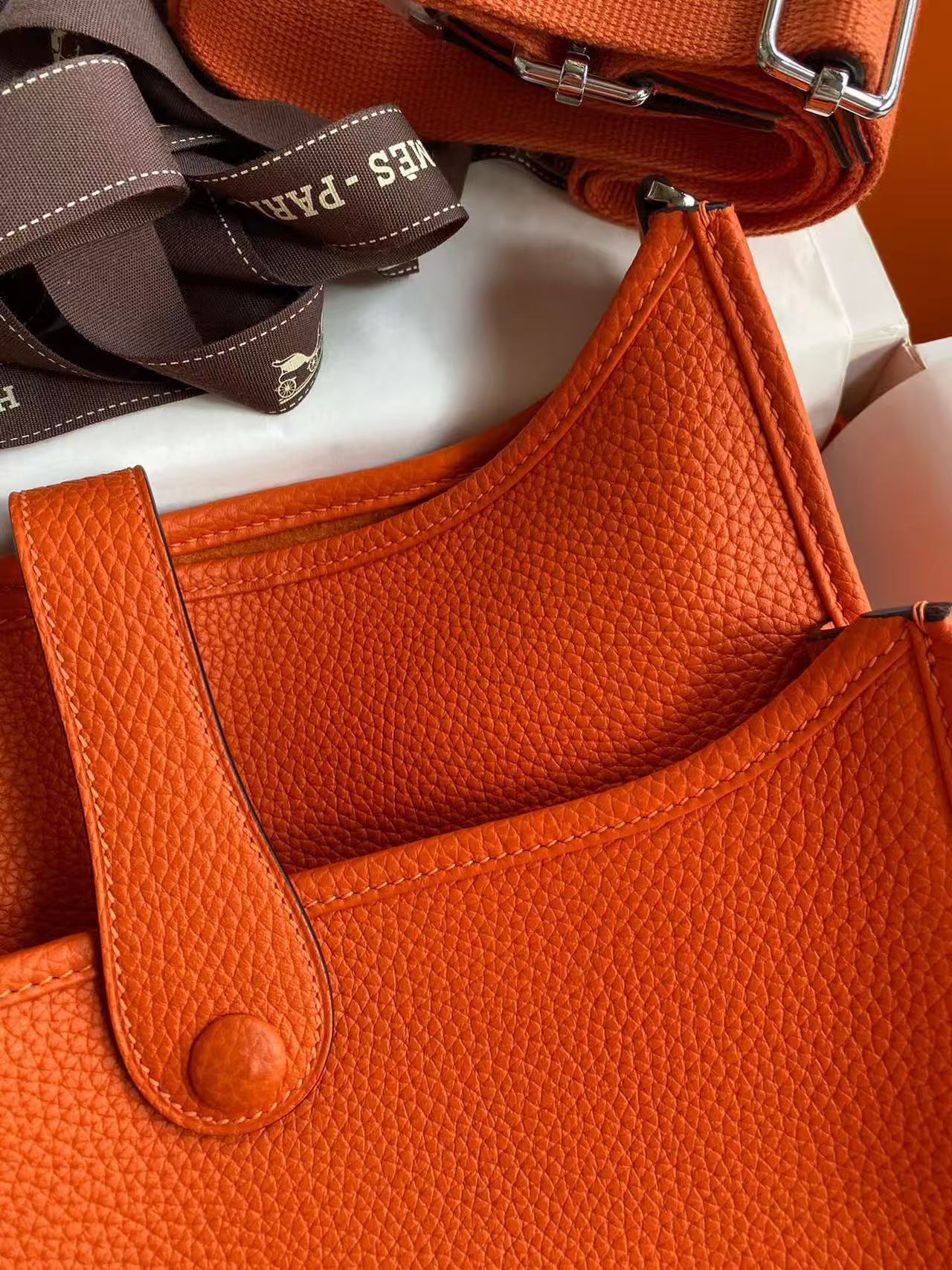 Evelyne 29cm Orange Togo