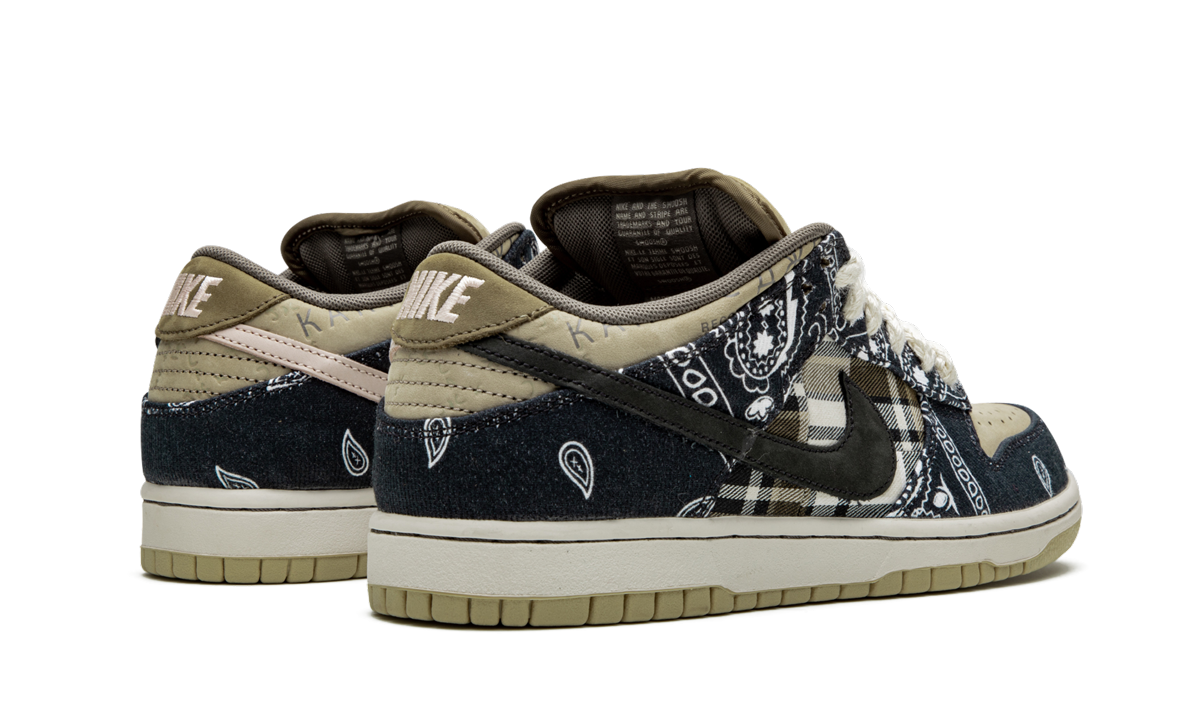 SB Dunk Low "Travis Scott" CT5053 001