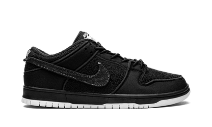 SB Dunk Low "Gnarhunters" DH7756 010