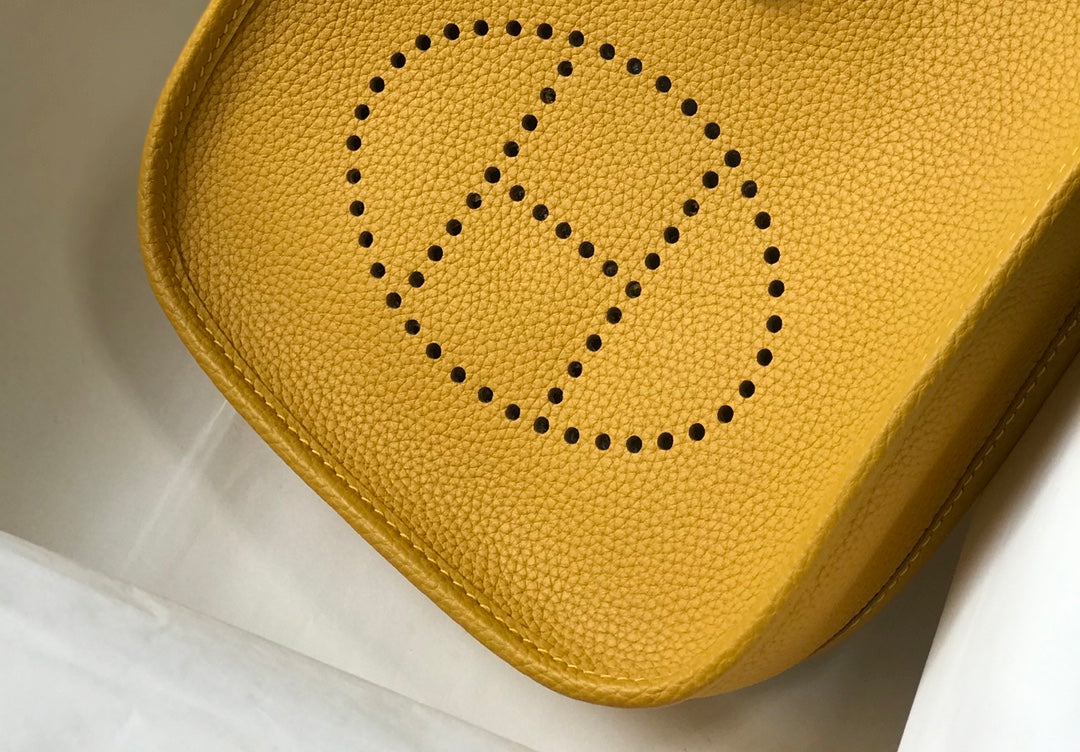 Mini Evelyne 18cm Dark Yellow Togo Ghw