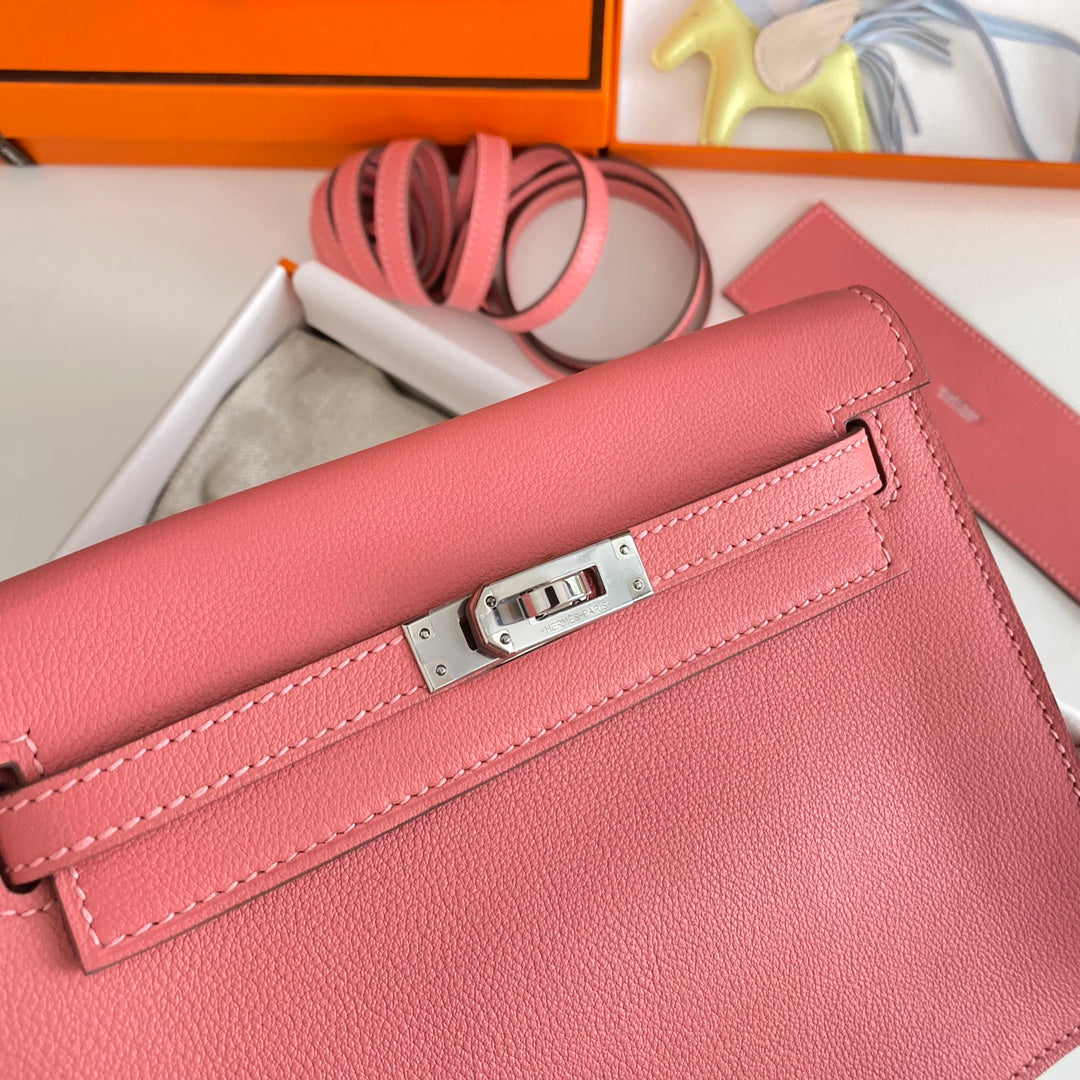 Kelly Danse II 22cm Pink Evercolor Leather Shw