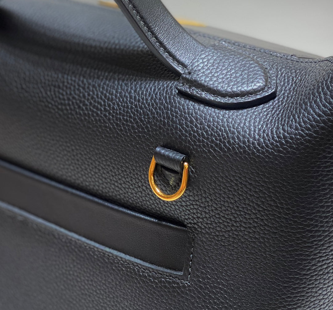 HM 26s 24/24 29mm In Black Evercolor Calfskin Gold Kelly Buckle