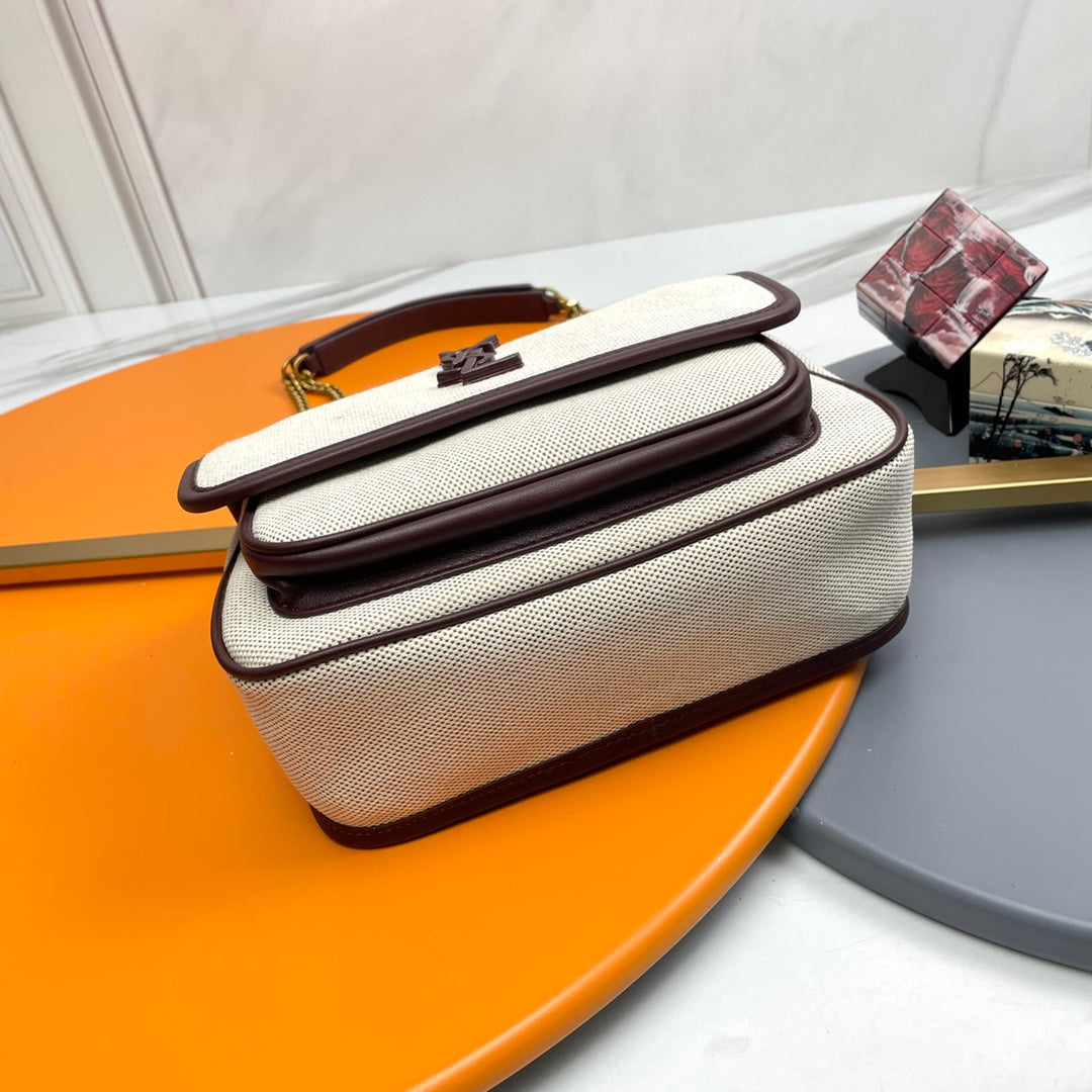 Niki Baby Shoulder Bag 22cm Burgundy Cotton Sheepskin 285499