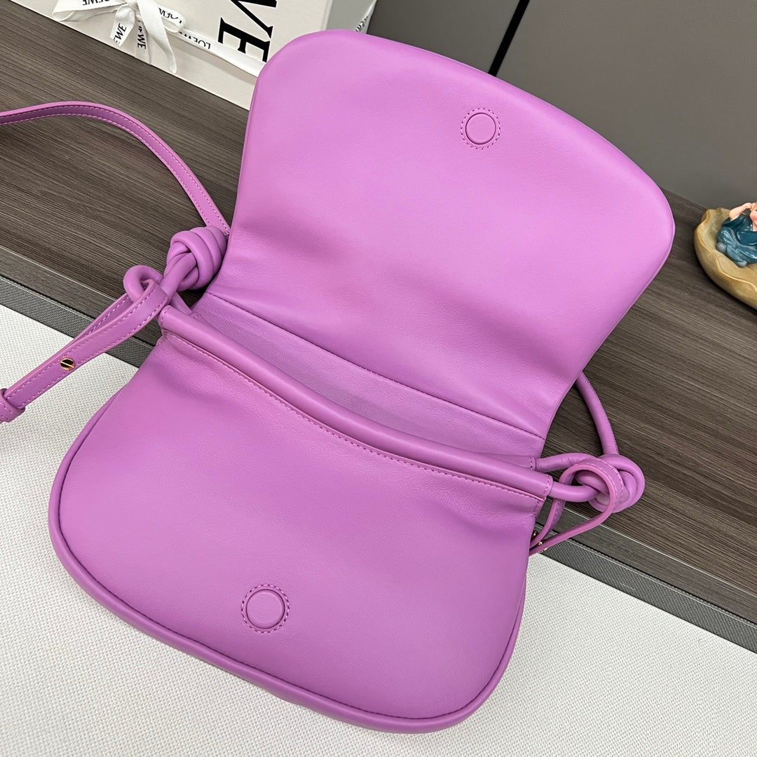 Loew Paseo Shoulder Bag 25cm Light Magenta Cowhide