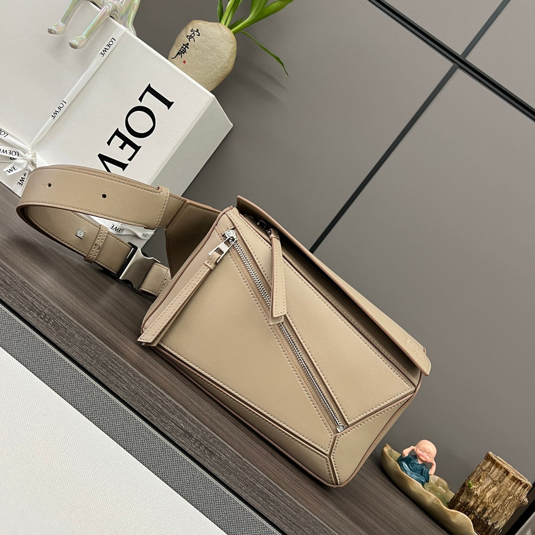Loewe Puzzle Waist Bag 24 Sand Cowhide