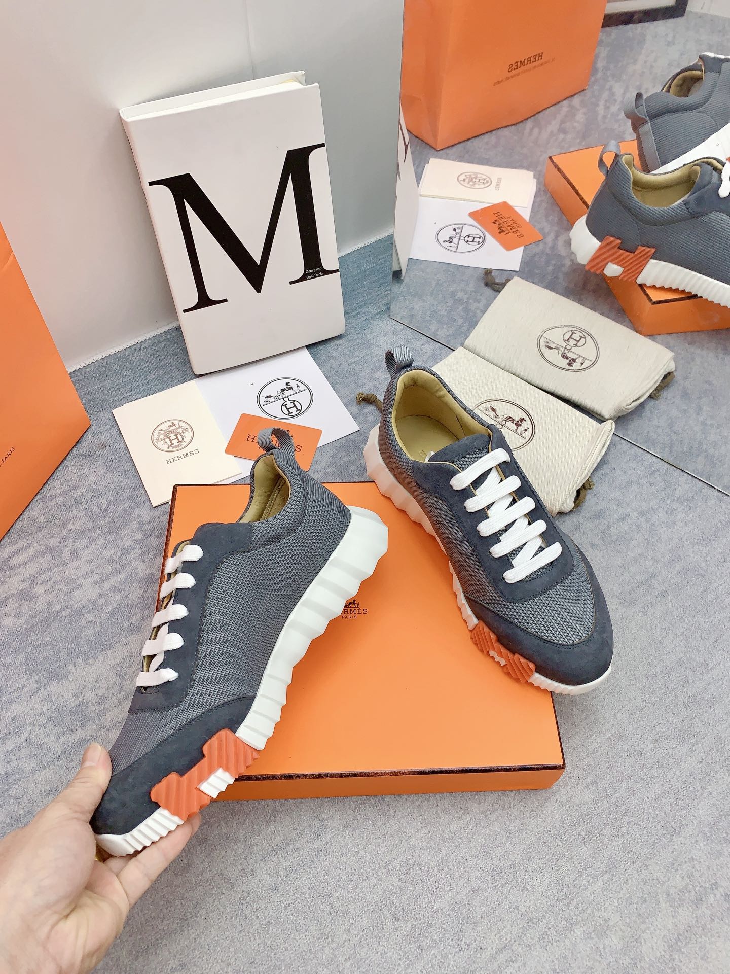 HM Bouncing Sneaker In Dark Grey Mesh Fabric 106461