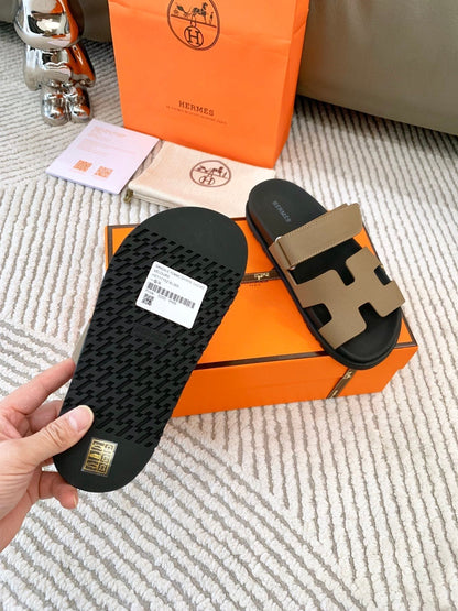 HM Chypre Sandal Earth Brown Cowhide 963519