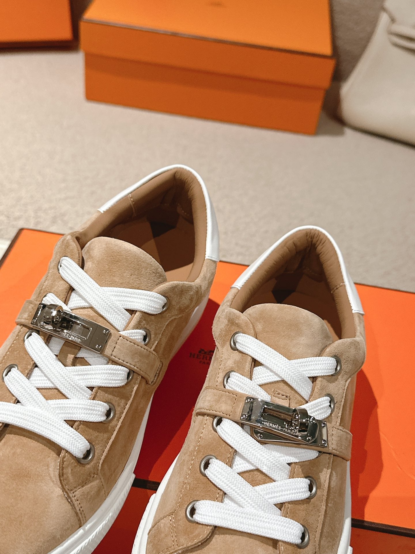 HM Day Sneakers White Brown Suede Calfskin 577512