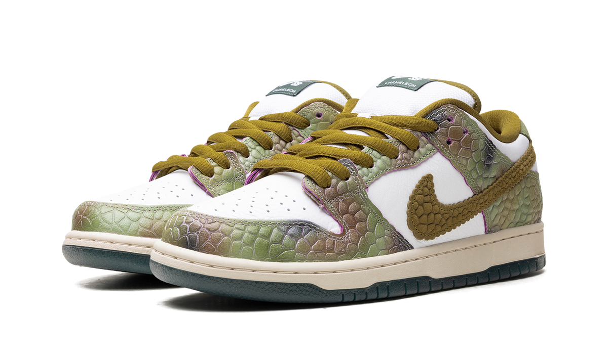 SB Dunk Low "Alexis Sablone - Chameleon" HJ3386 300