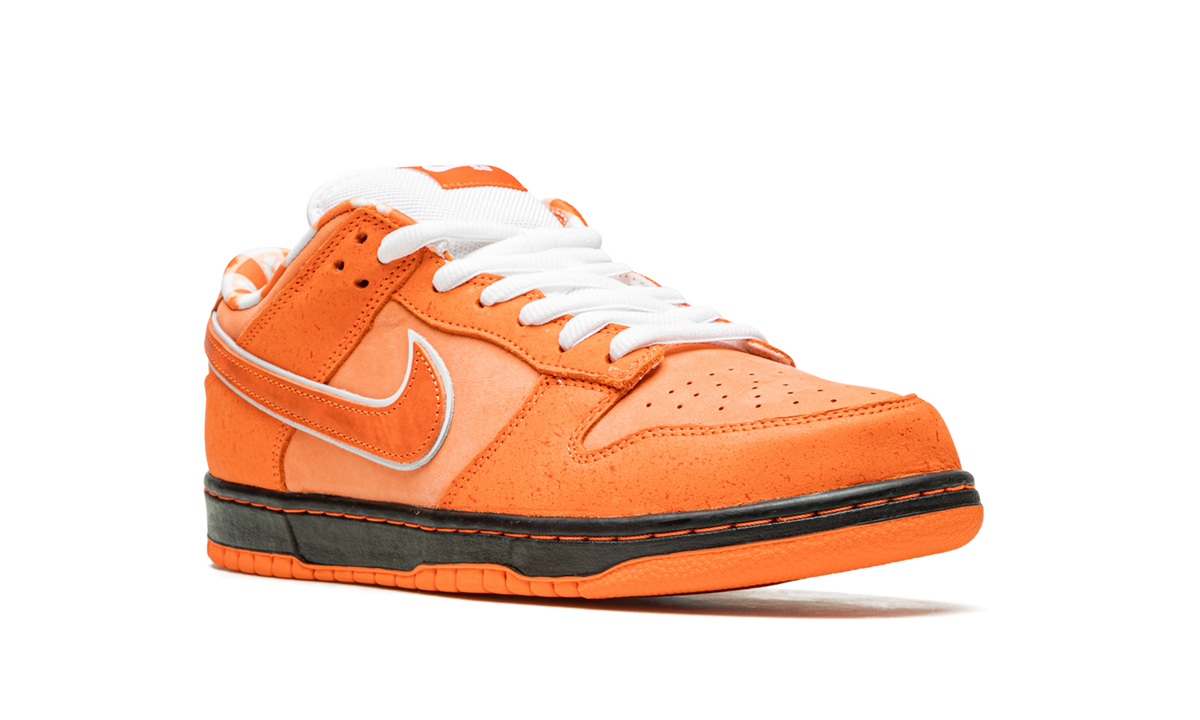 SB Dunk Low "Concepts - Orange Lobster Special Box" FD8776 800A