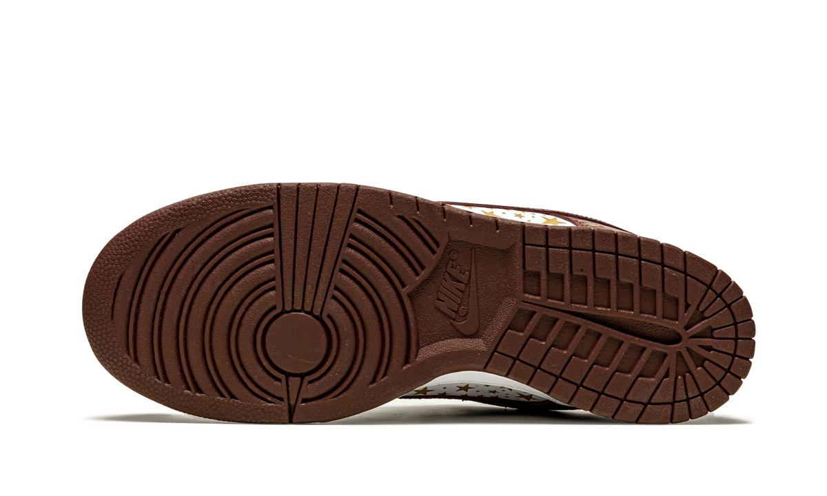 SB Dunk Low "Supreme - Stars - Barkroot Brown" DH3228 103