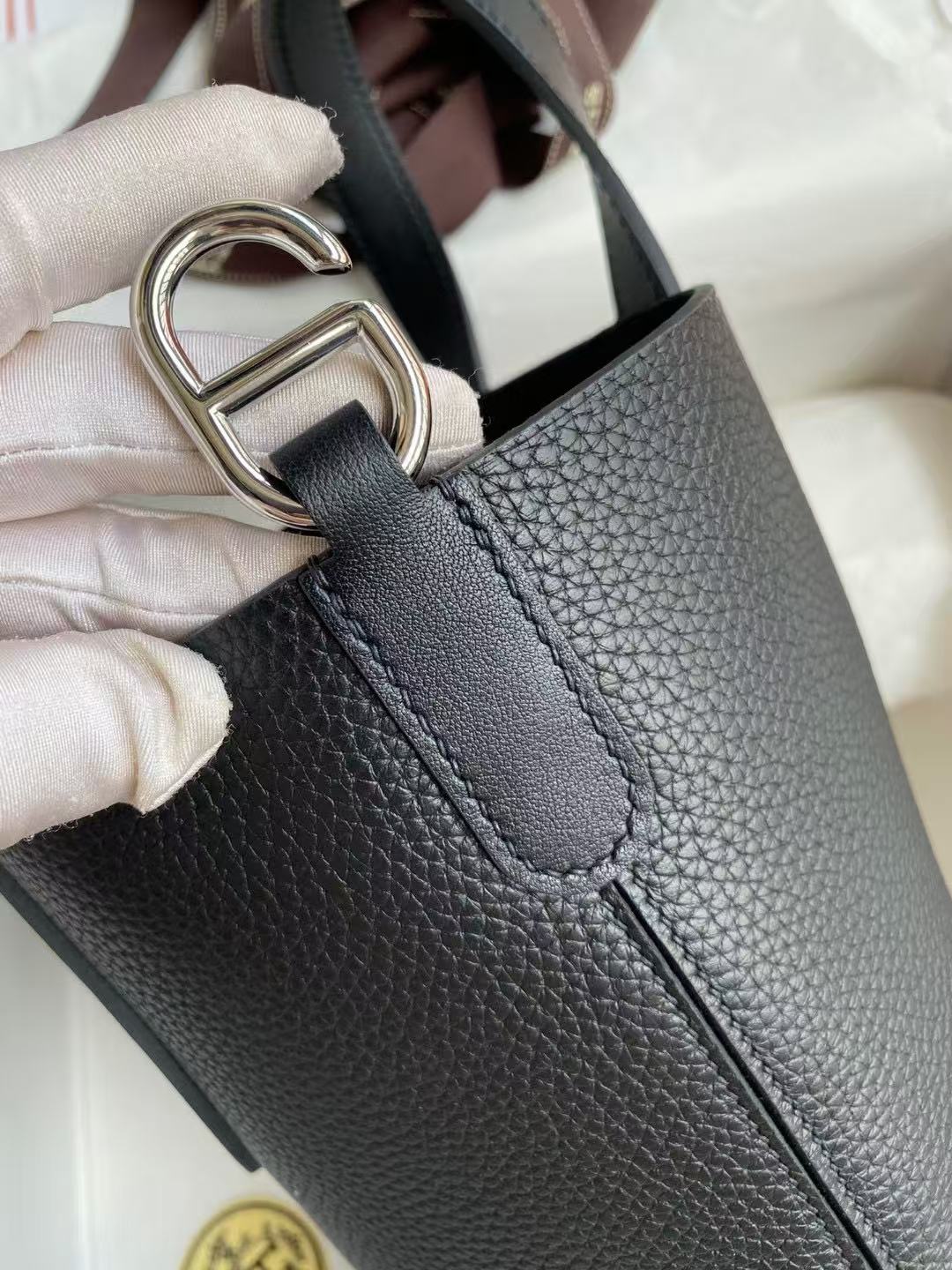 HM Loop Bag 23cm Black Togo Leather