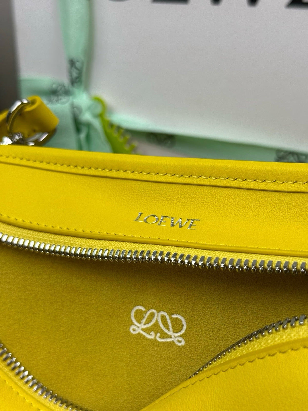 Loewe 2026 Amazona 180 Bag 24cm Yellow Calfskin