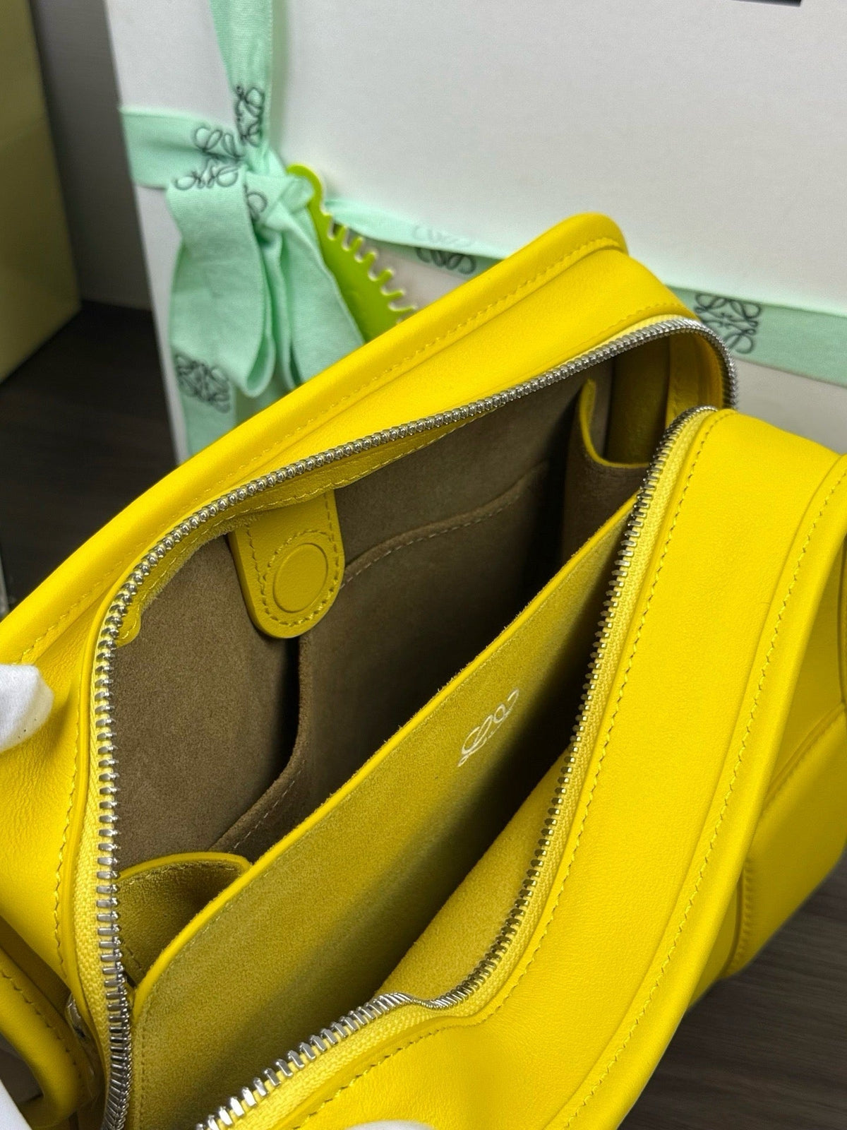 Loewe 2026 Amazona 180 Bag 24cm Yellow Calfskin