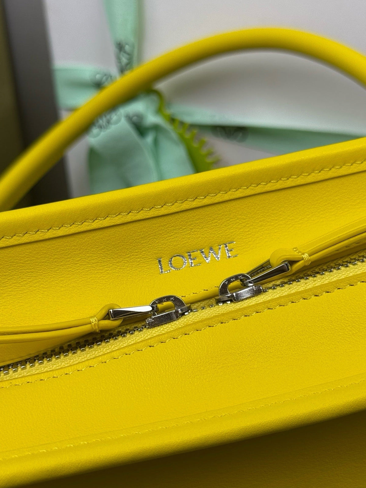 Loewe 2026 Amazona 180 Bag 24cm Yellow Calfskin