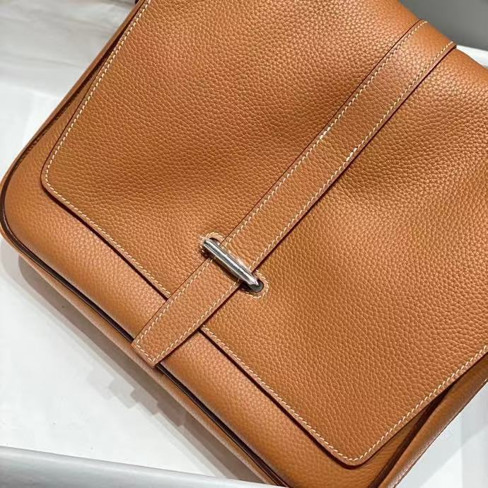 HM 26s Steve Light Junior Messenger Bag Tan Togo Calfskin