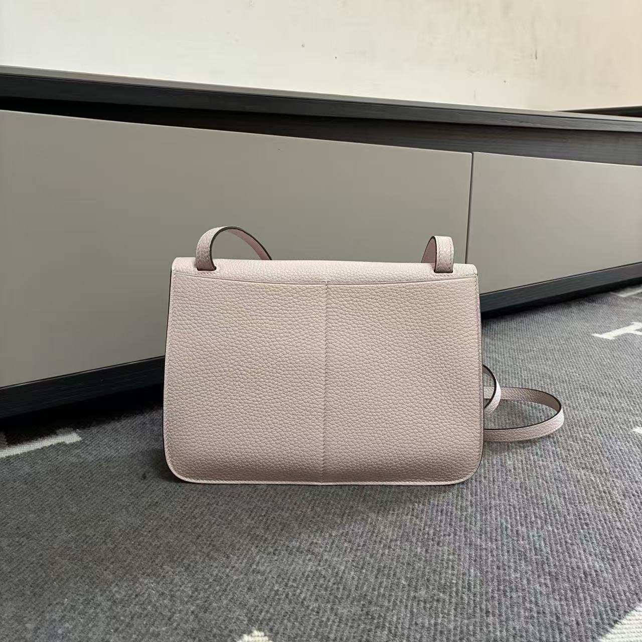HM Halzan 25 Bag Muted Pink Taurillon Leather
