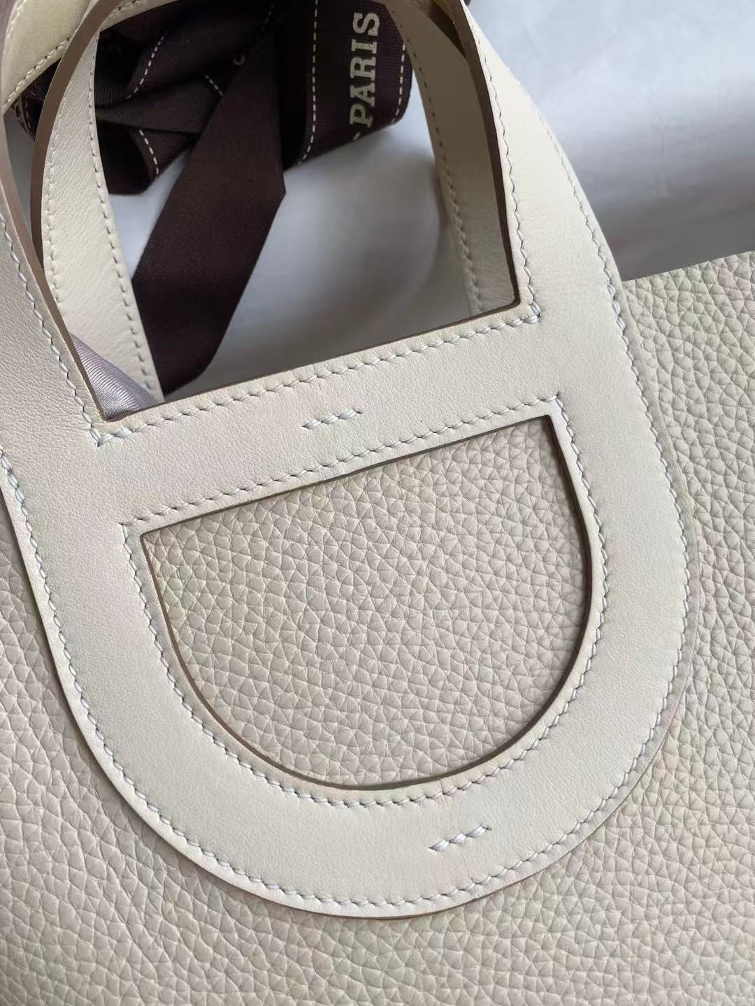 HM Loop Bag 23cm Cream Togo Leather