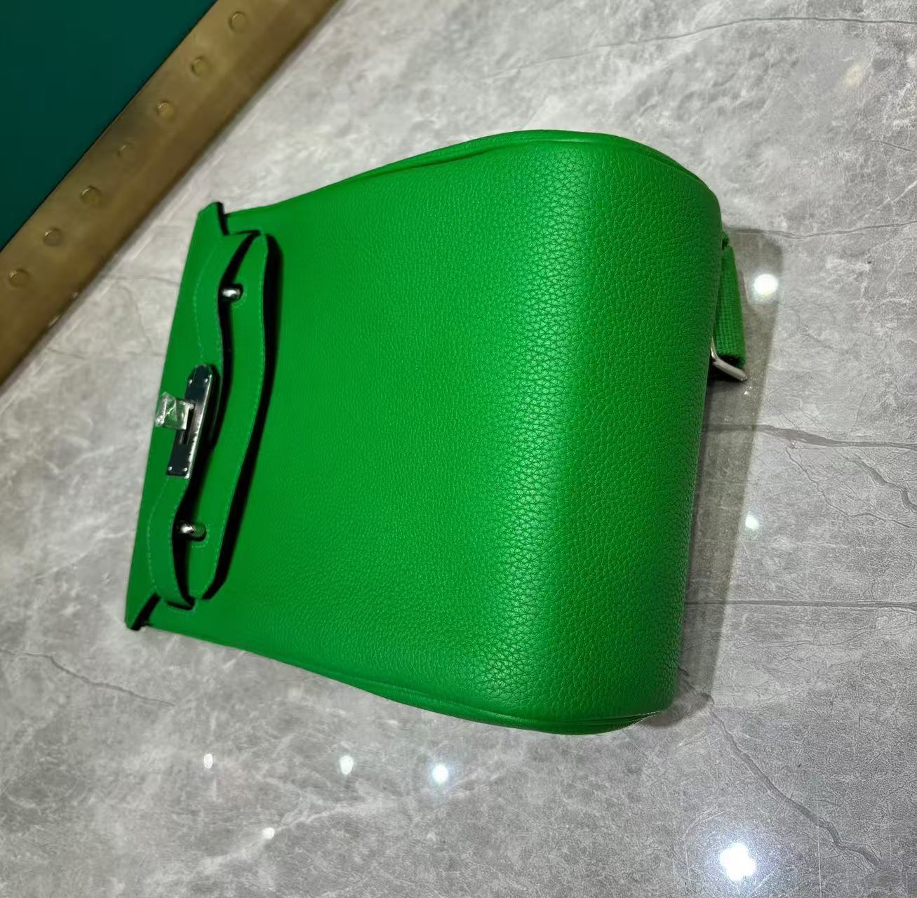 HM 25 Hac a Dos PM Bag Green Silver Togo Leather