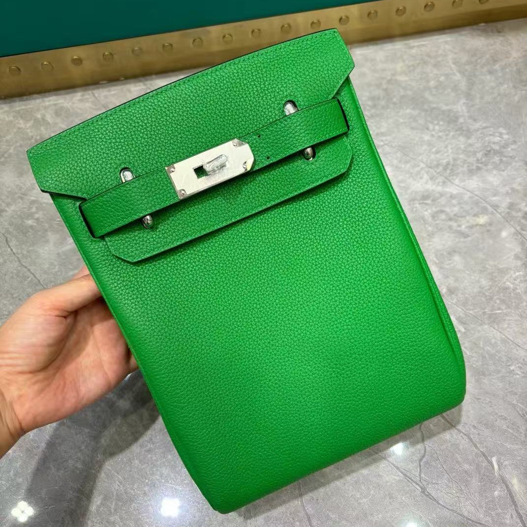 HM 25 Hac a Dos PM Bag Green Silver Togo Leather