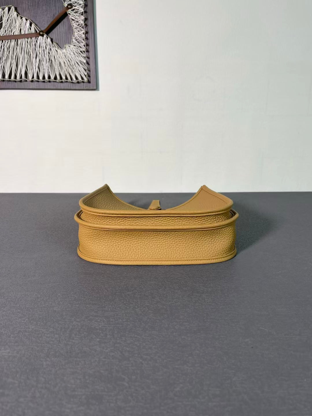 HM Evelyne 23cm Biscuit Togo SHW