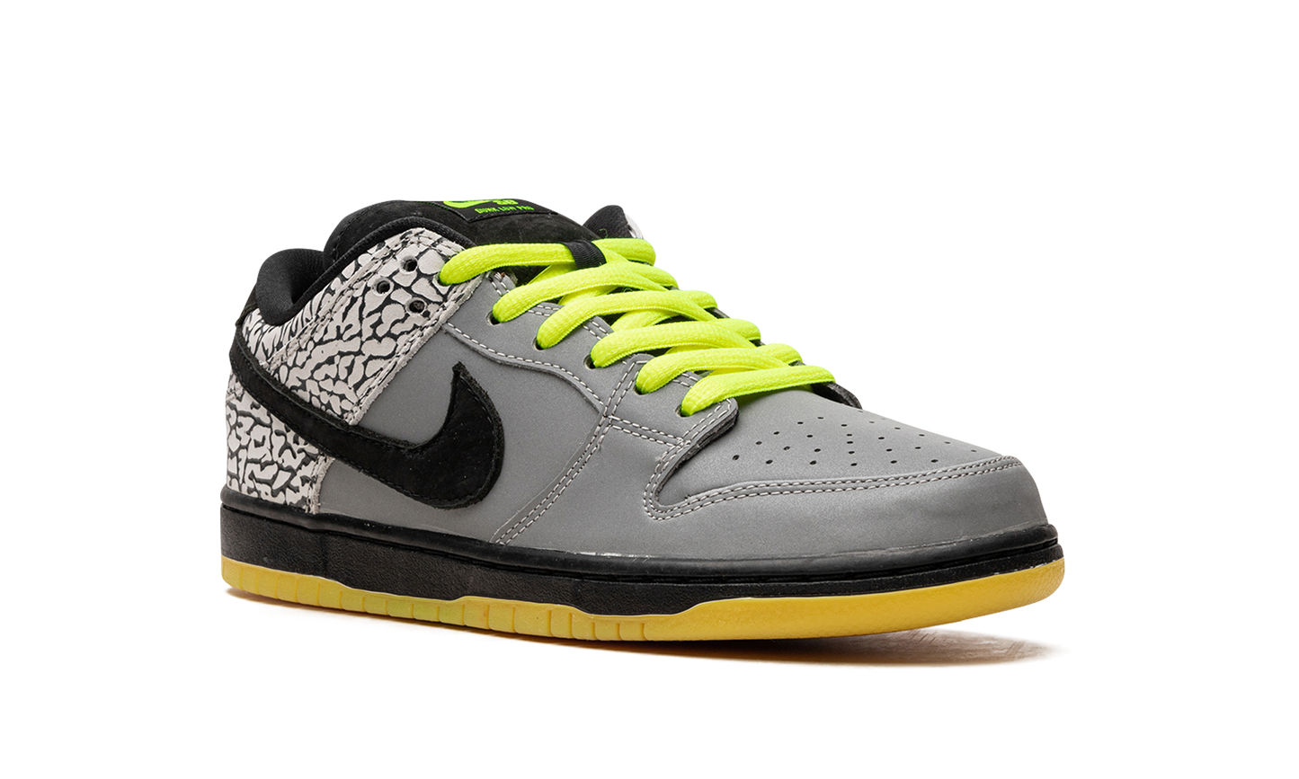 SB Dunk Low Premium QS "DJ Clark Kent - 112" 504750 017