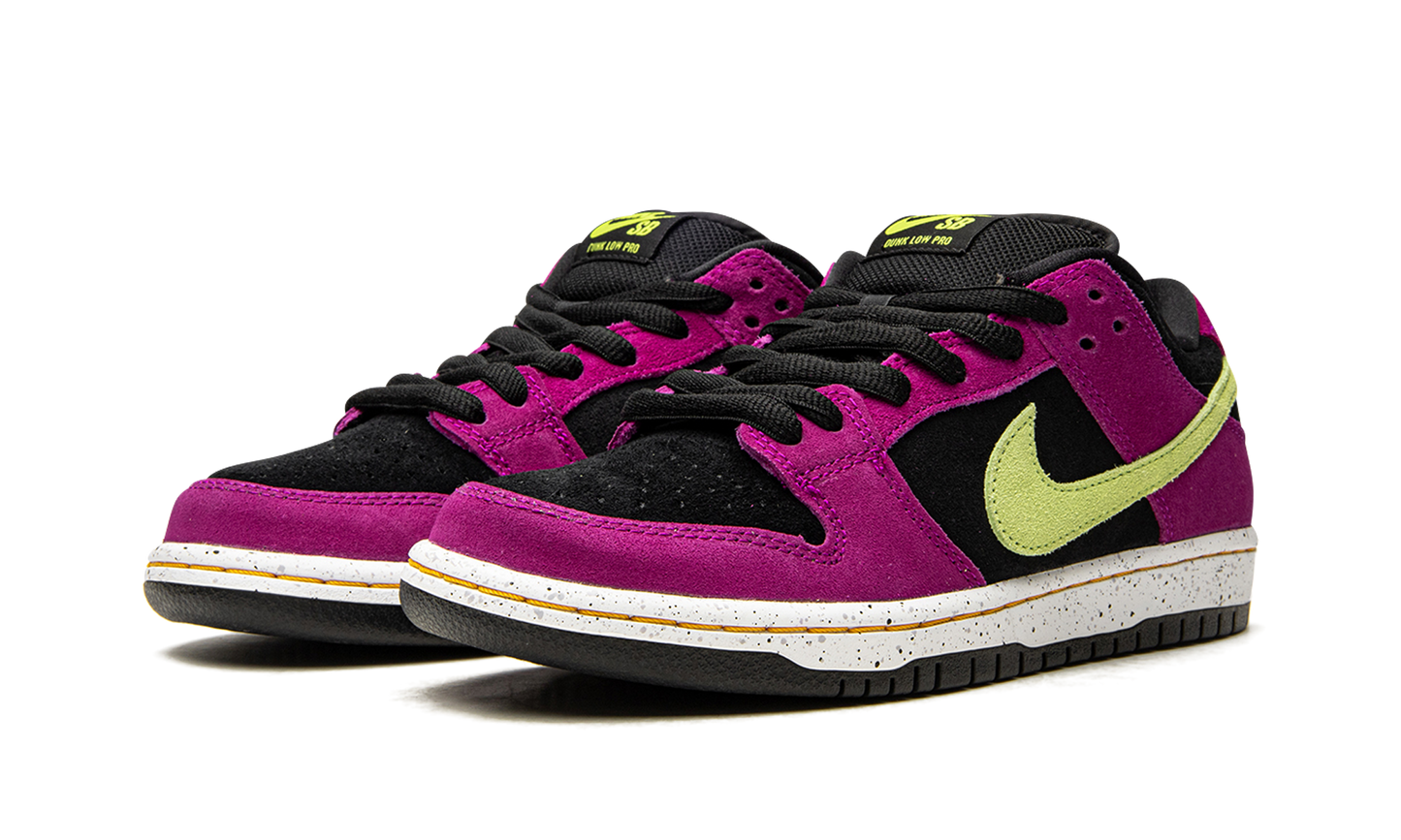 SB Dunk Low "ACG Terra Red Plum" BQ6817 501