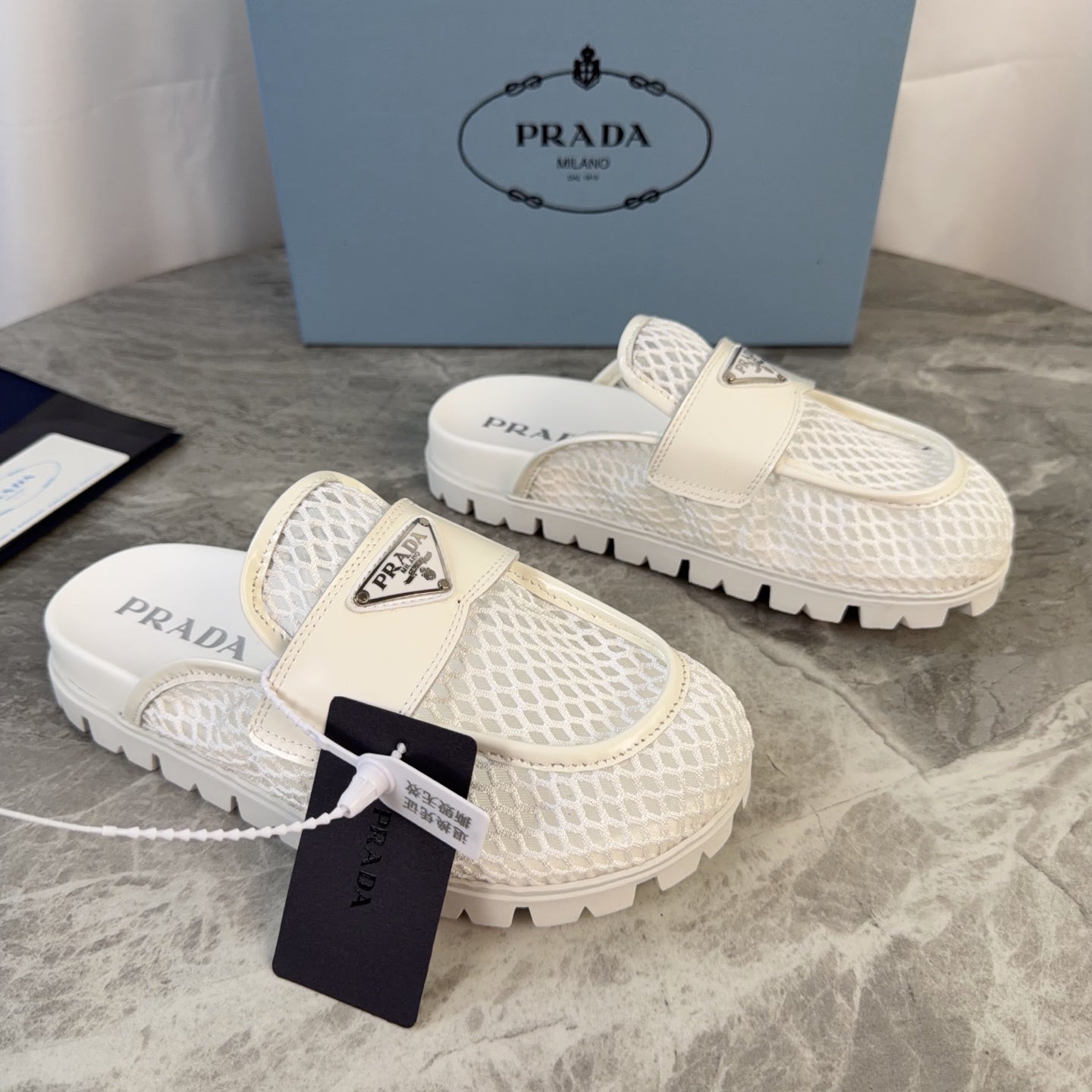 Prada 2026 Platform Mules 20mm Raffia Leather 789429