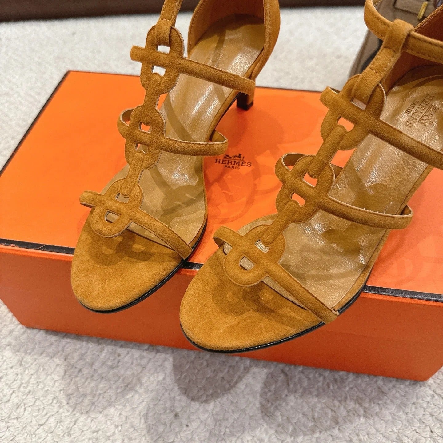 HM 26ss High Heels Sandals 70 Light Brown Suede 686008