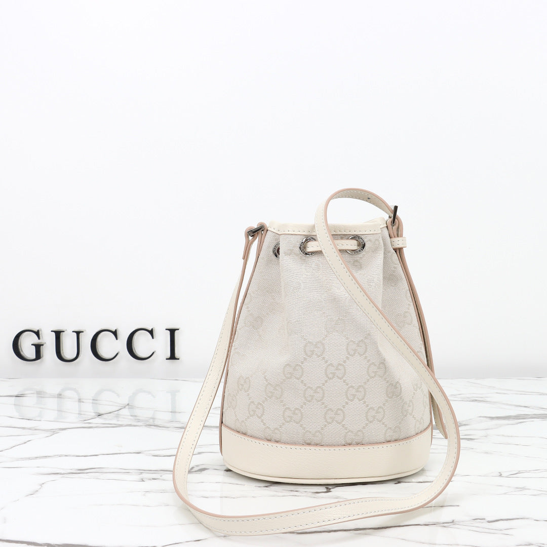 Gucci 2026 Tribeca Small Bucket Bag 20cm Cream Canvas Leather