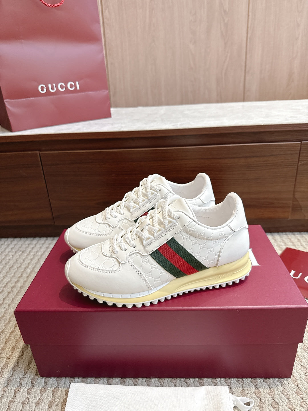 GG Re-Motion Sneakers White Leather 104408