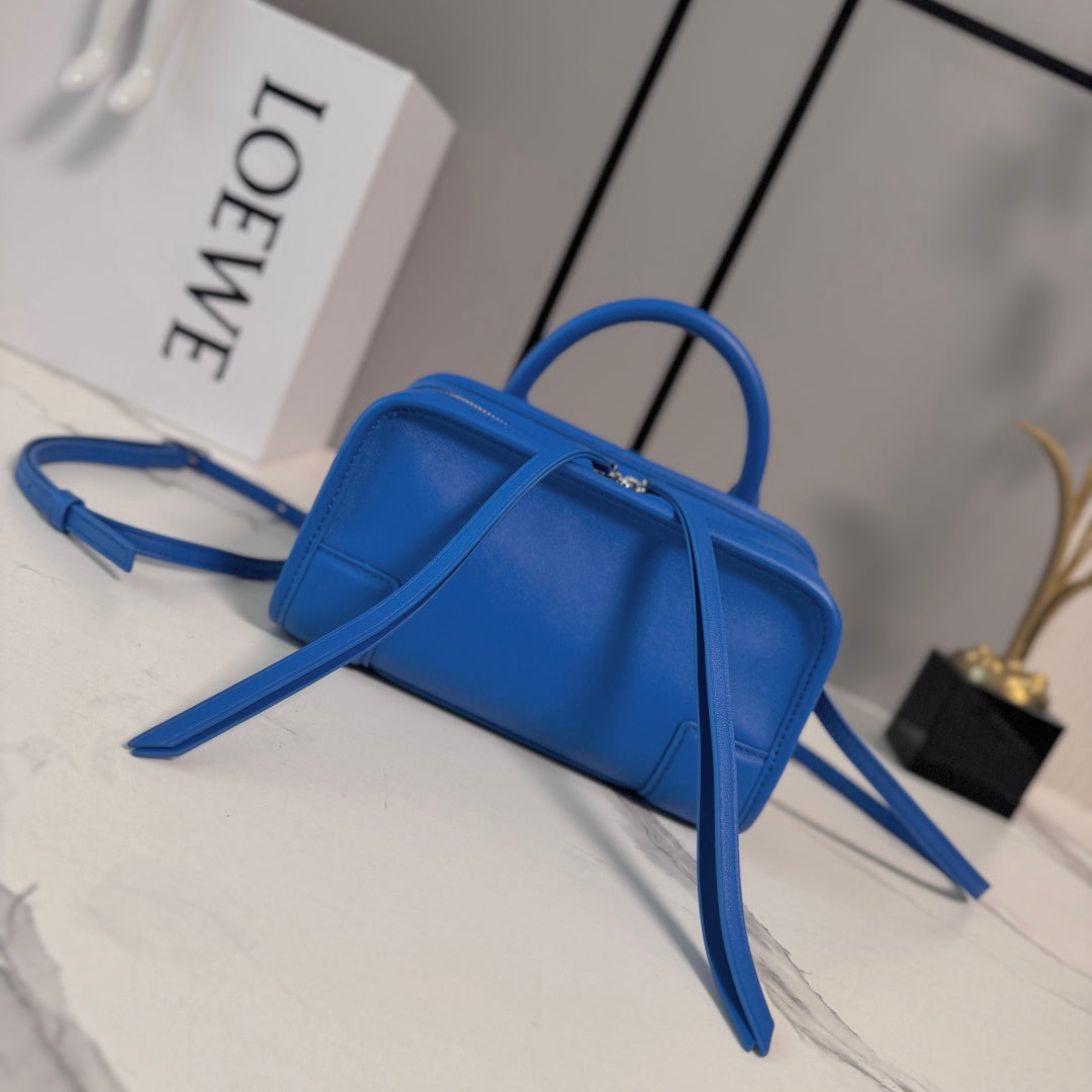Loewe 2026 Amazona 180 Bag 20cm Blue Soft Calfskin 289399