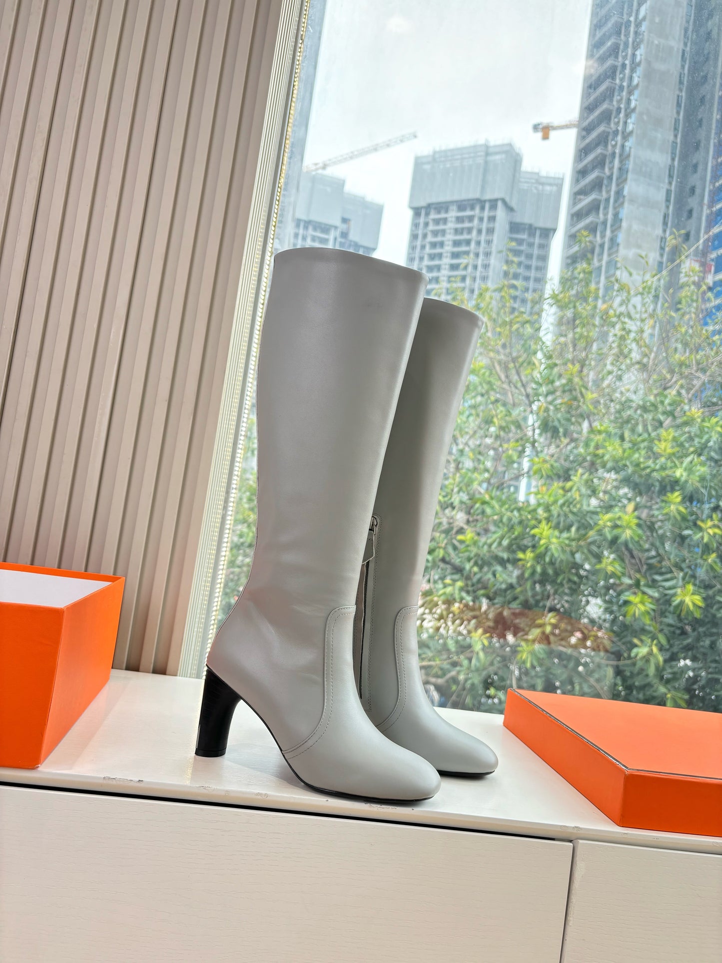 HM Lisa Long Boot 55mm Grey Cowhide 548772