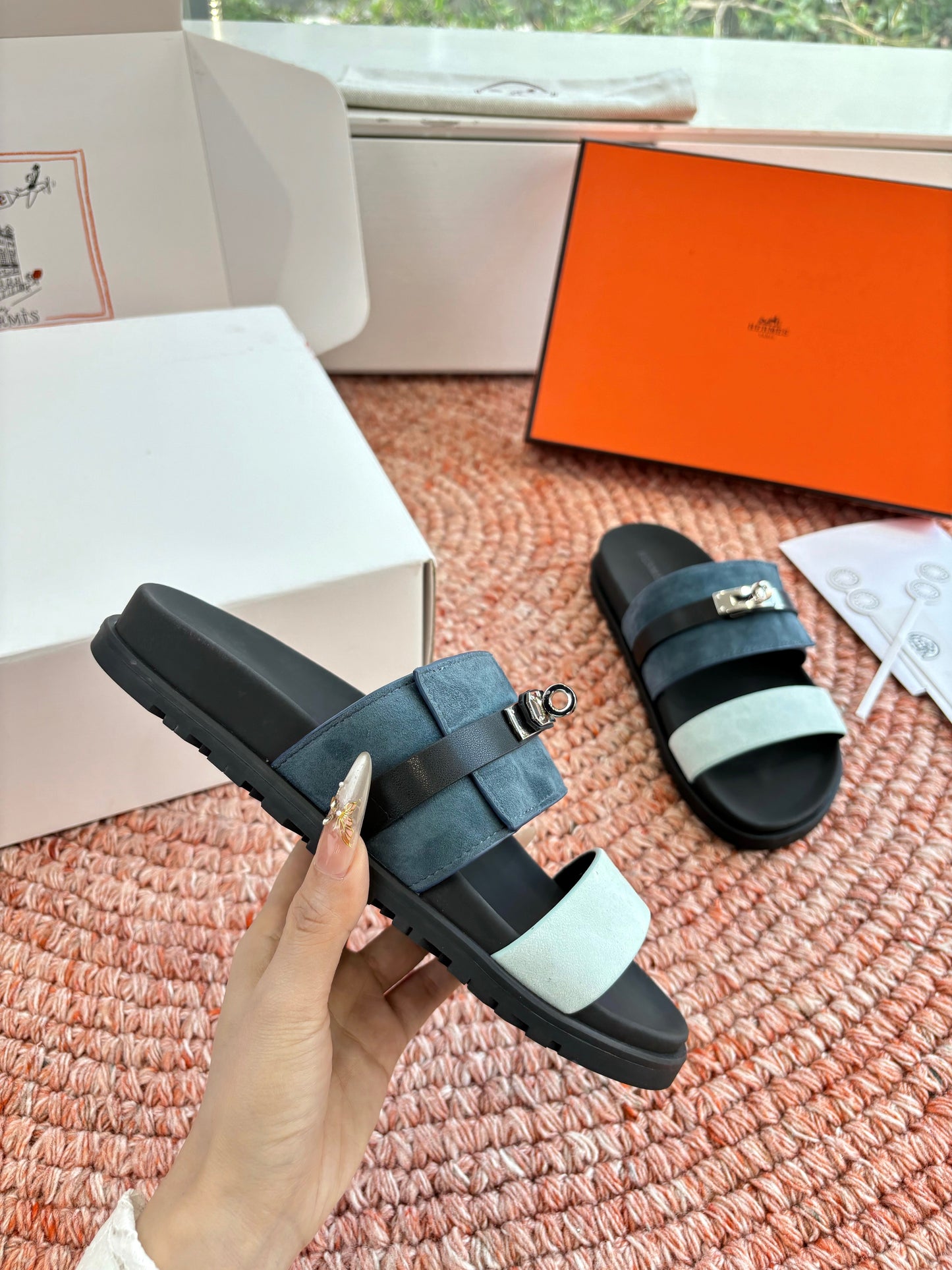 HM Jackson Sandal White Teal Blue Suede 648479