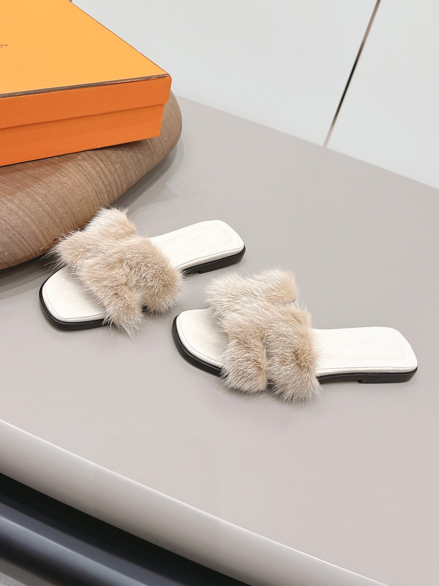 HM 25 Oran Cream Fur Leather 738412