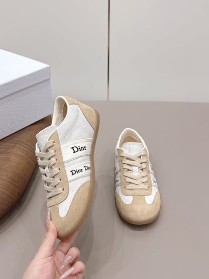 CD 26A Casual Sneakers Suede