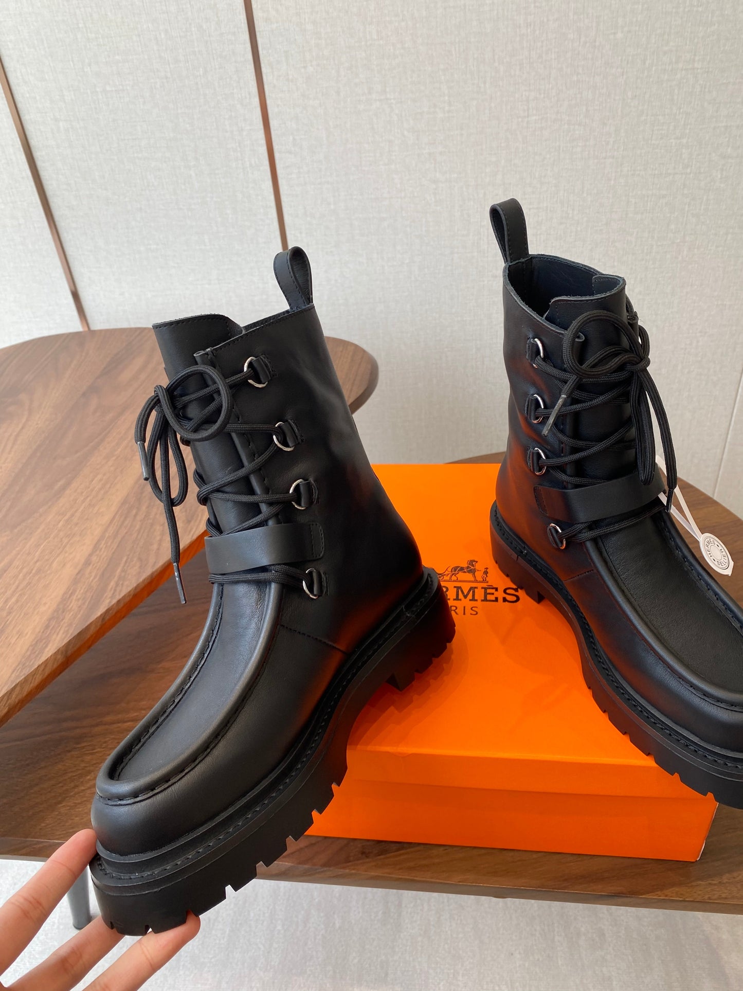 HM 25s Classic Boots Black Cowhide 422588