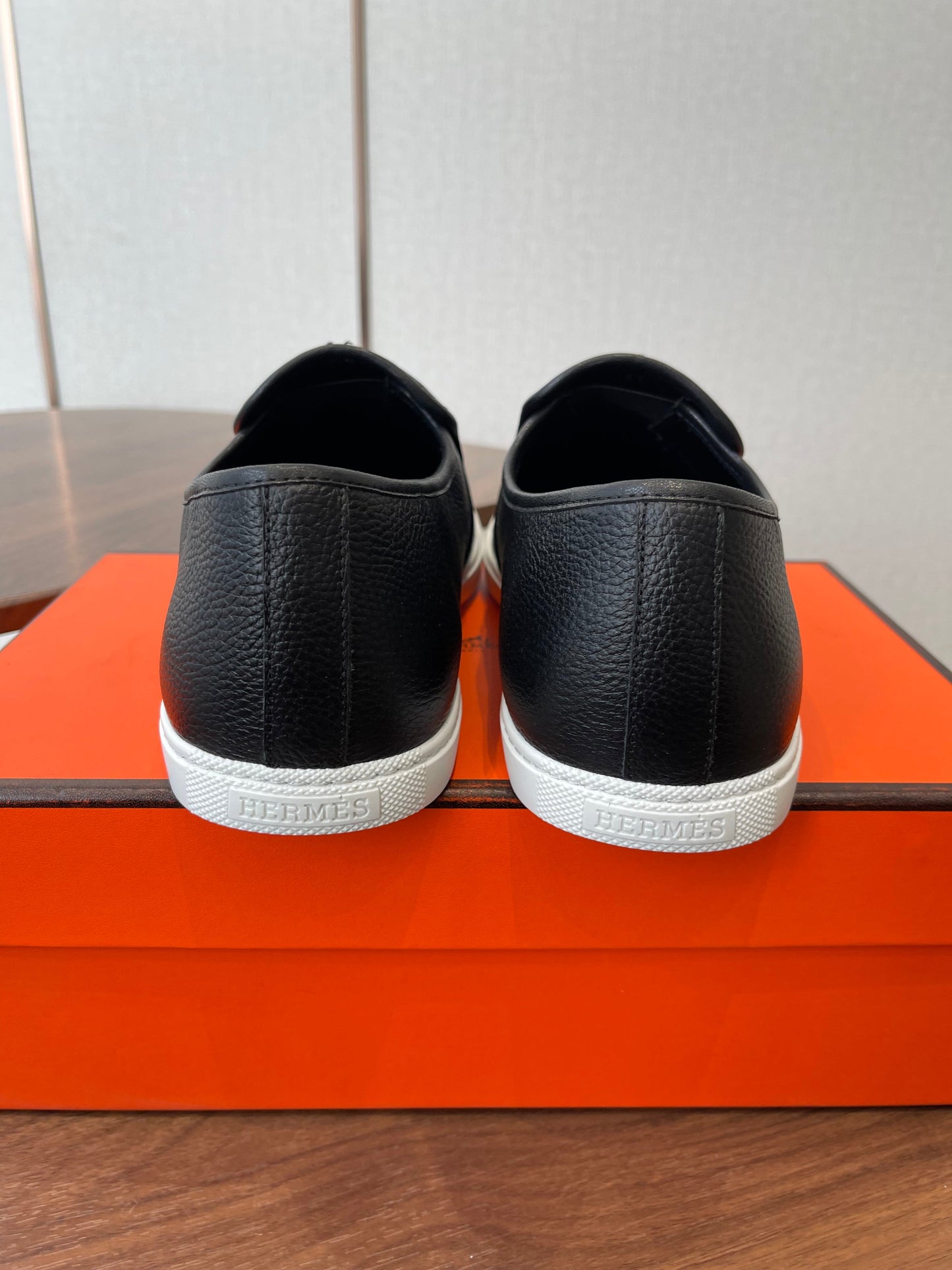 HM Jour Loafers Black Calfskin 579007