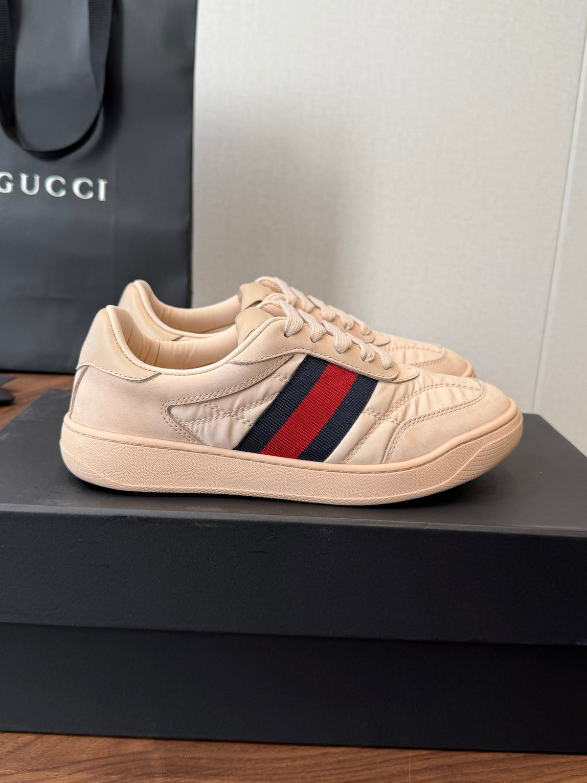 GG 26s Screener Sneaker Beige Padded Nylon 102152