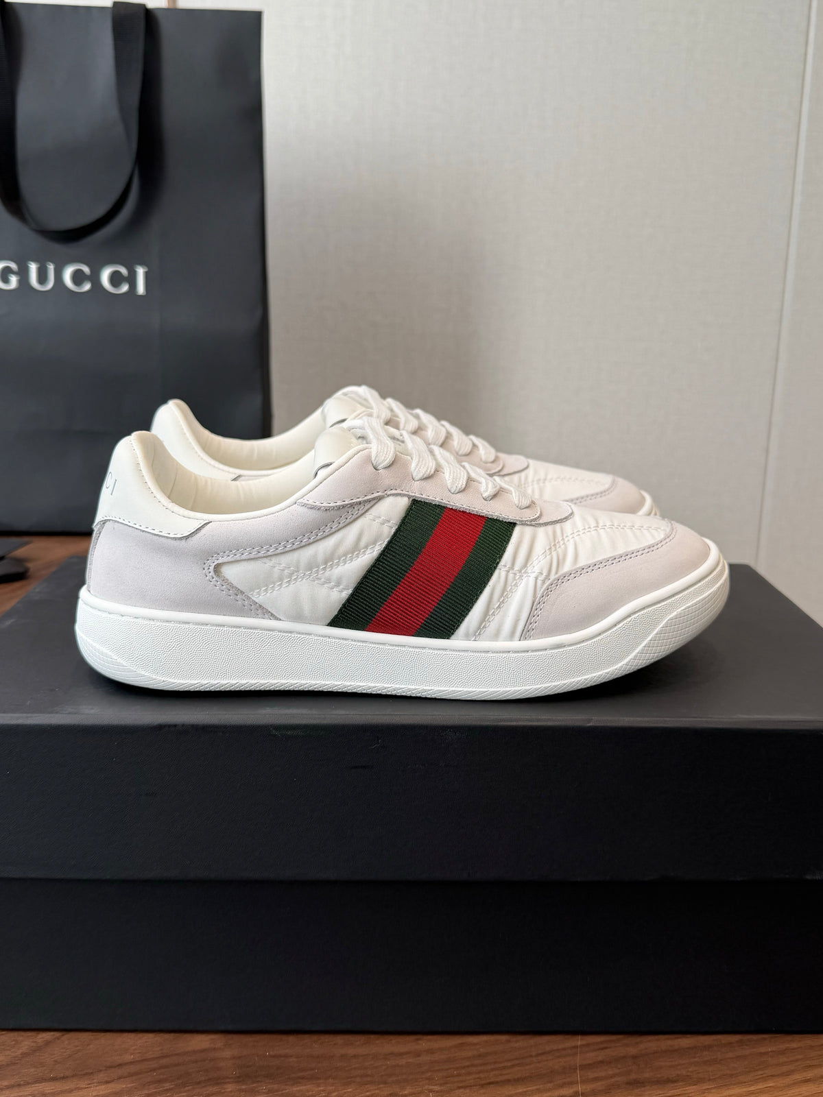 GG 26s Screener Sneaker White Padded Nylon 102153