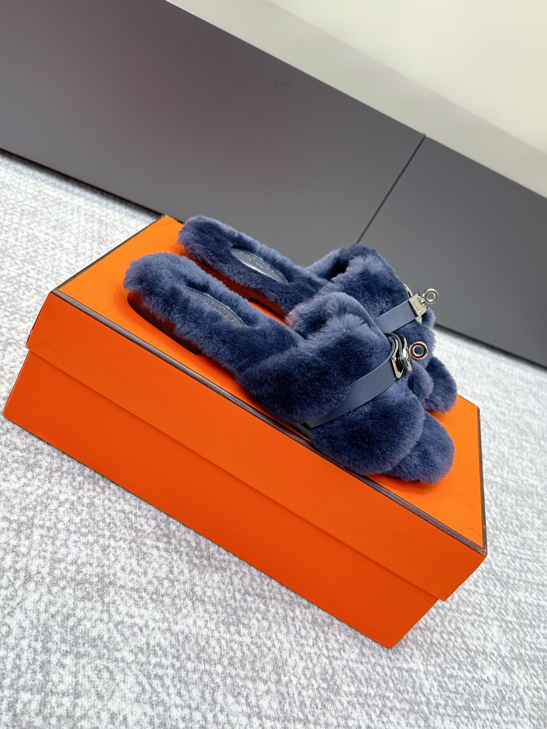 HM 25s H Shaped Slipper with Buckle Navy Blue Shearling 462192